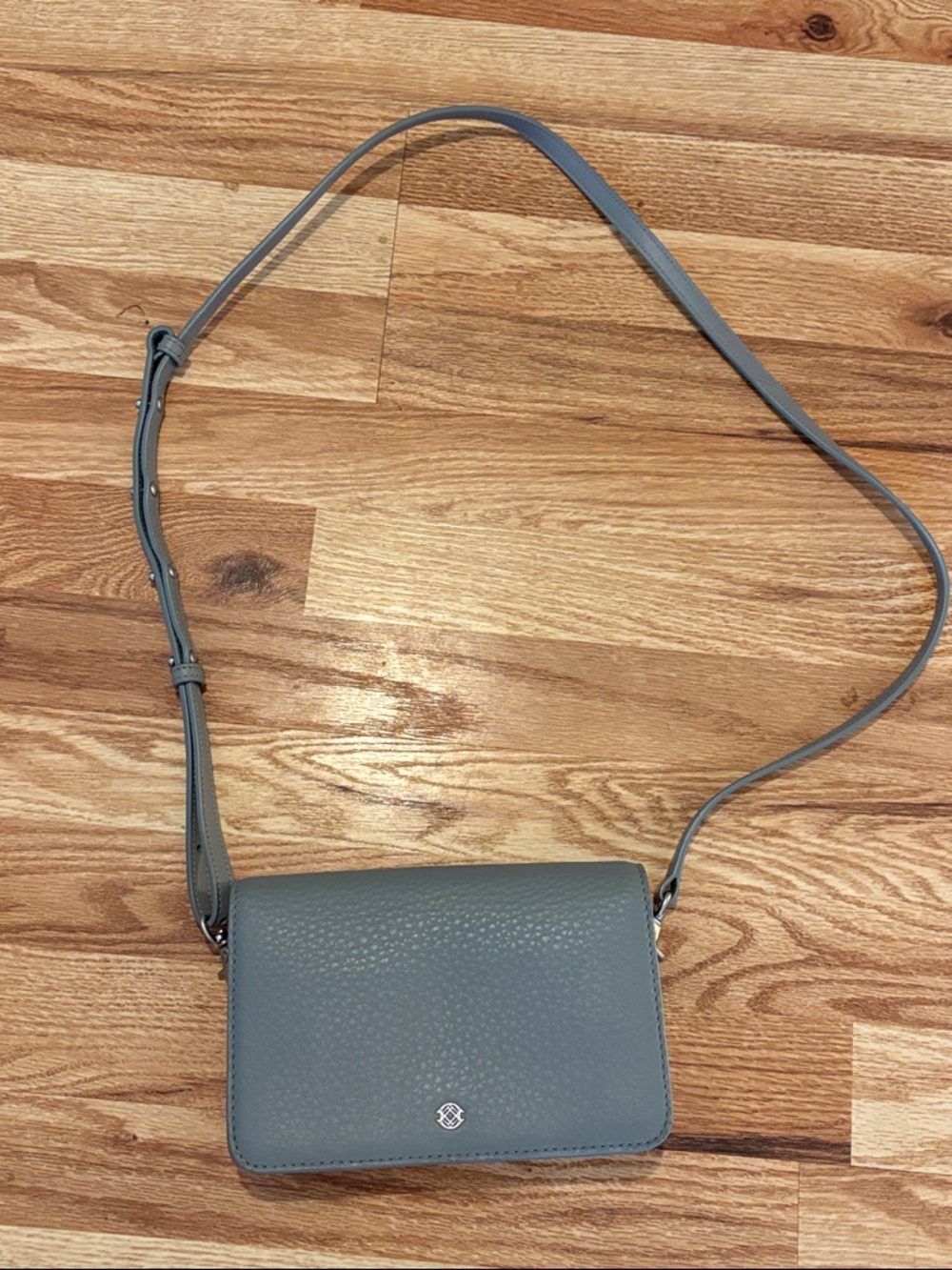 small Andra crossbody